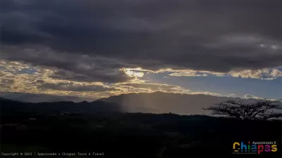 atardecer en la zona arqueológica tonina