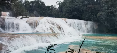 Qué Hacer en las Cascadas de Agua Azul: Rutas de Senderismo y Actividades